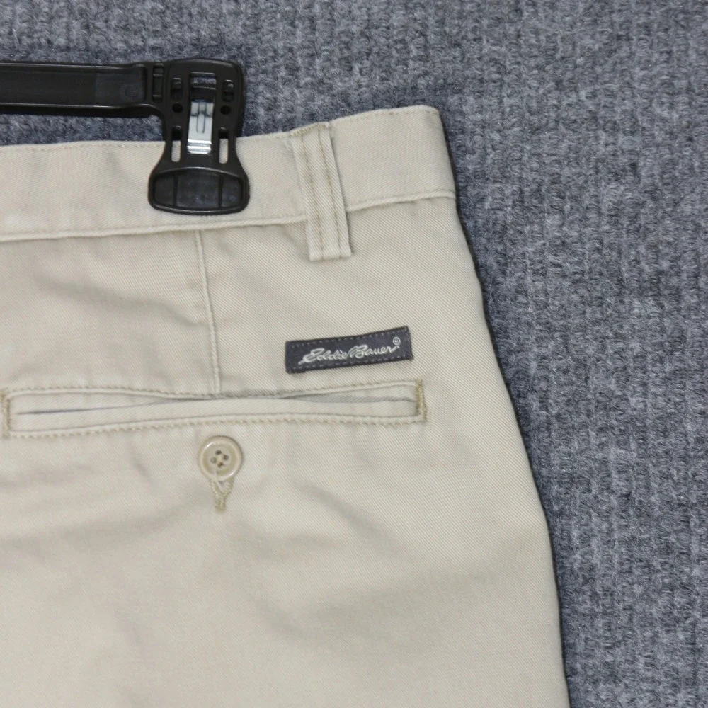 Eddie Bauer Chino Pants Mens 34x30 Tan Good Relaxed‎ Fit Pleated Cotton Khaki